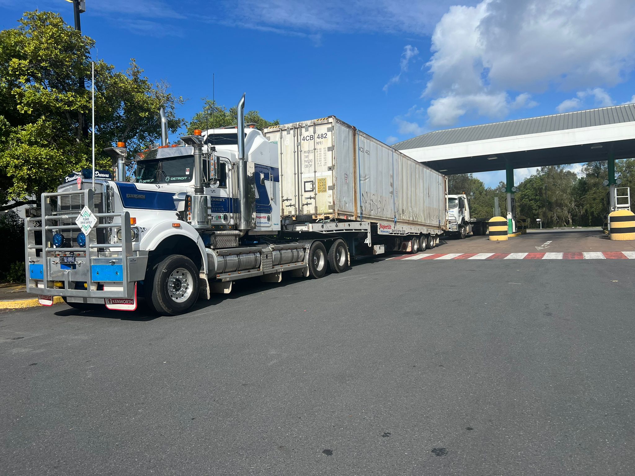 Shipping container transport Brisbane — twin containers